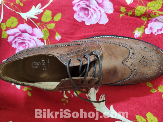 Formal shoe